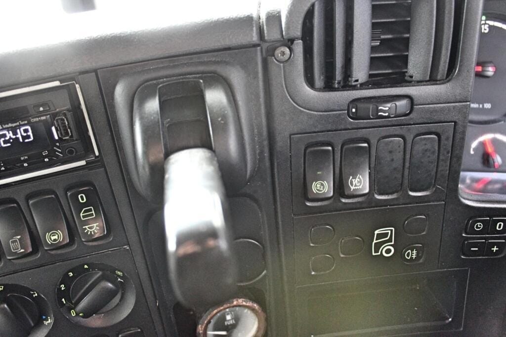 Magari Used Scania P280 2002 Dar es salaam Tanzania