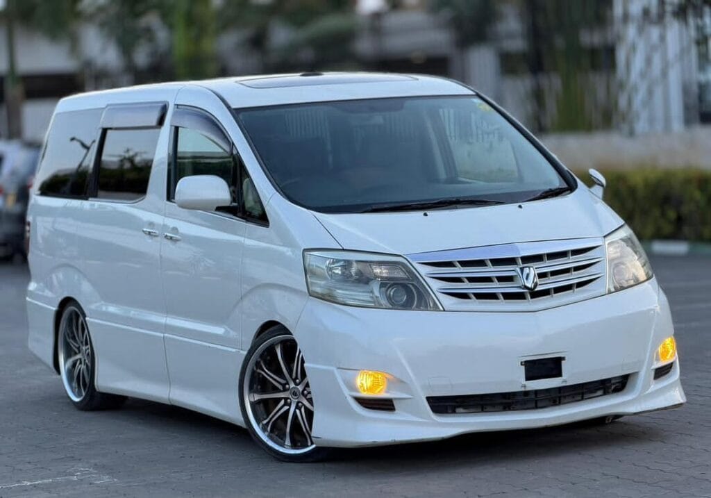 Price Of Toyota Alphard 2006 for Sale in Tanzania