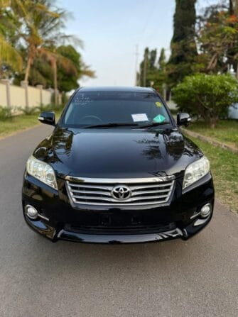 Bei Ya Toyota Vanguard 2012 Sokoni Dar es salaam Tanzania