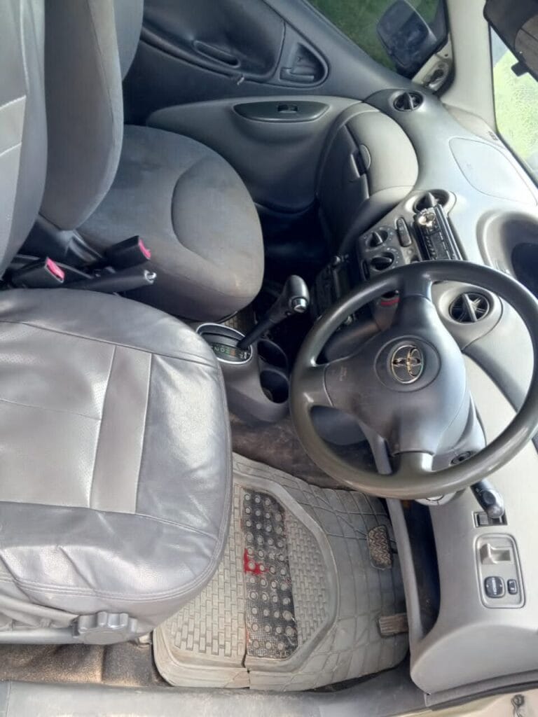 Toyota Vitz 2003 for Sale in Dar es salaam