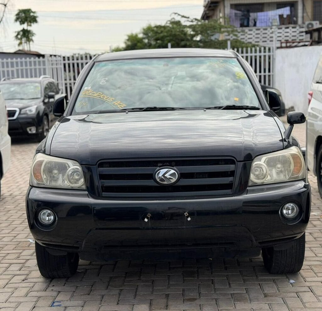 Magari Sokoni Toyota Kluger ya Bei Poa 2005