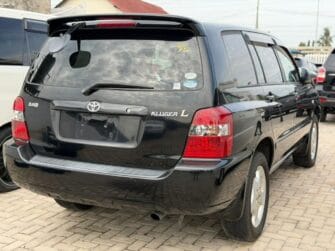 Bei Ya Toyota Kluger 2005 Sokoni Dar es salaam Tanzania