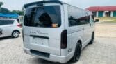 Magari Hiace 2005 lipo Dar es salaam