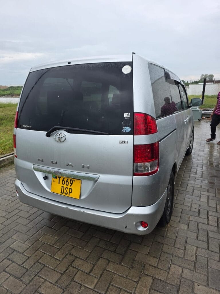 Buy Toyota Noah 2005 for Sale in Dar es salaam