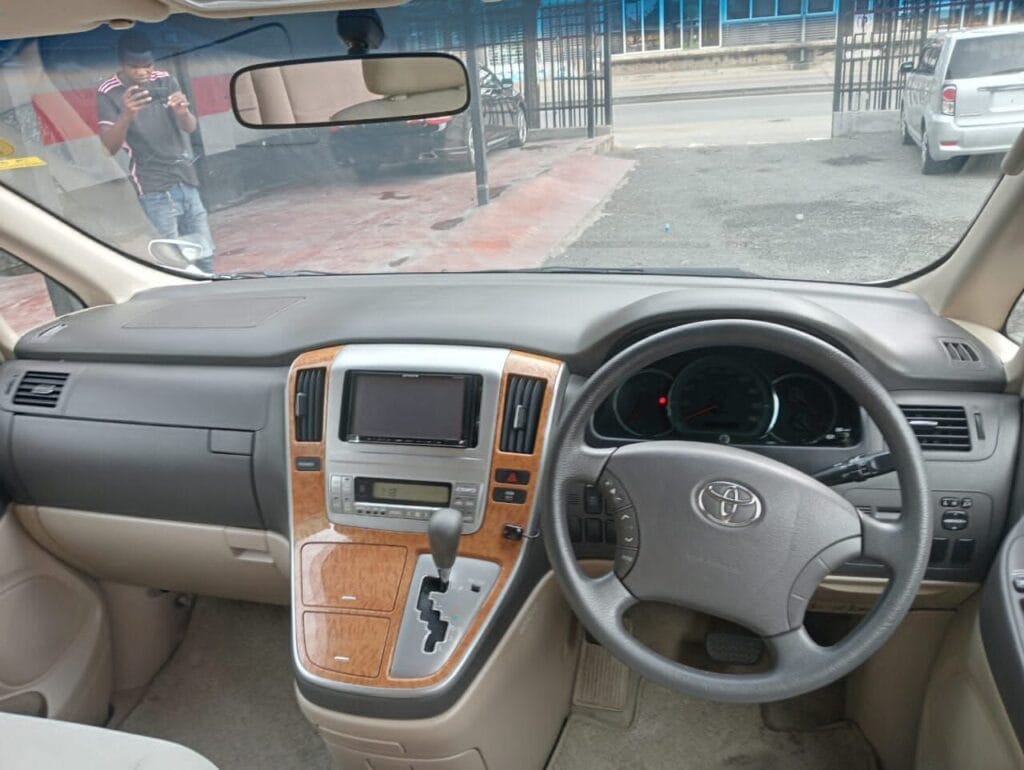 Magari Used Toyota Alphard 2005 Dar es salaam Tanzania