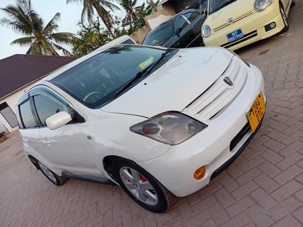 Price Of Toyota IST 2005 for Sale in Tanzania