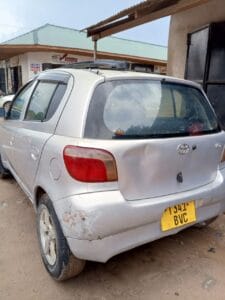 Bei ya Toyota Vitz 2000 Sokoni Dar es salaam Tanzania