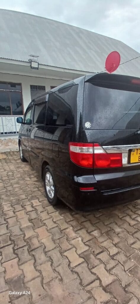 Magari Used Toyota Alphard 2005 Dar es salaam Tanzania