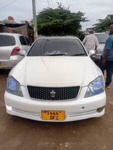 Bei ya Toyota Crown 2005 Sokoni Dar es salaam Tanzania