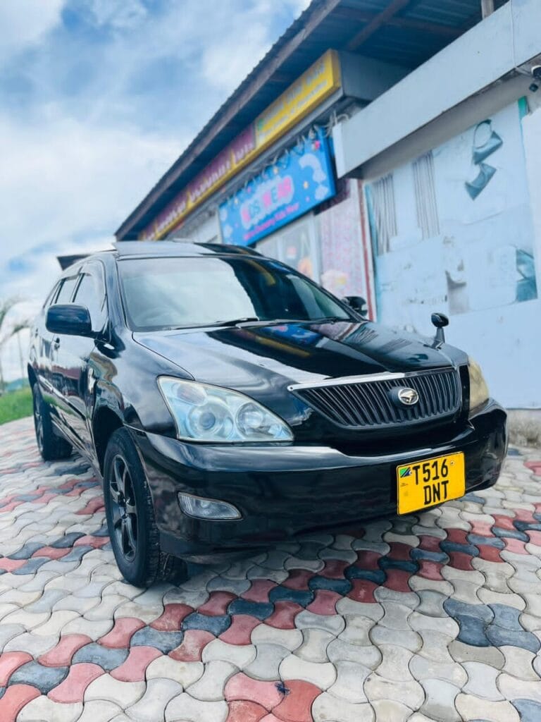 Toyota Harrier 2006 Inauzwa Dar es salaam Tanzania