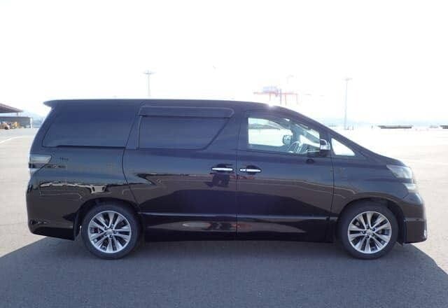 Magari Sokoni Toyota Velfire ya Bei Poa 2009