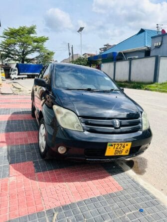 Price of Used Toyota IST 2005 for Sale in Dar es salaam Tanzania