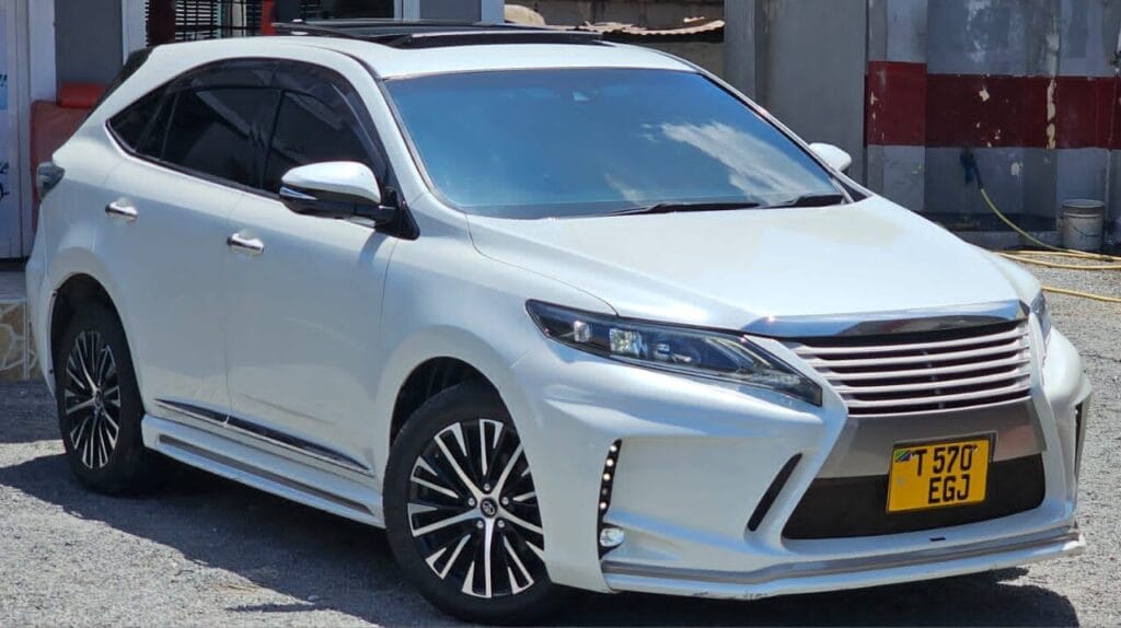 Magari Harrier 2016 lipo Dar es salaam