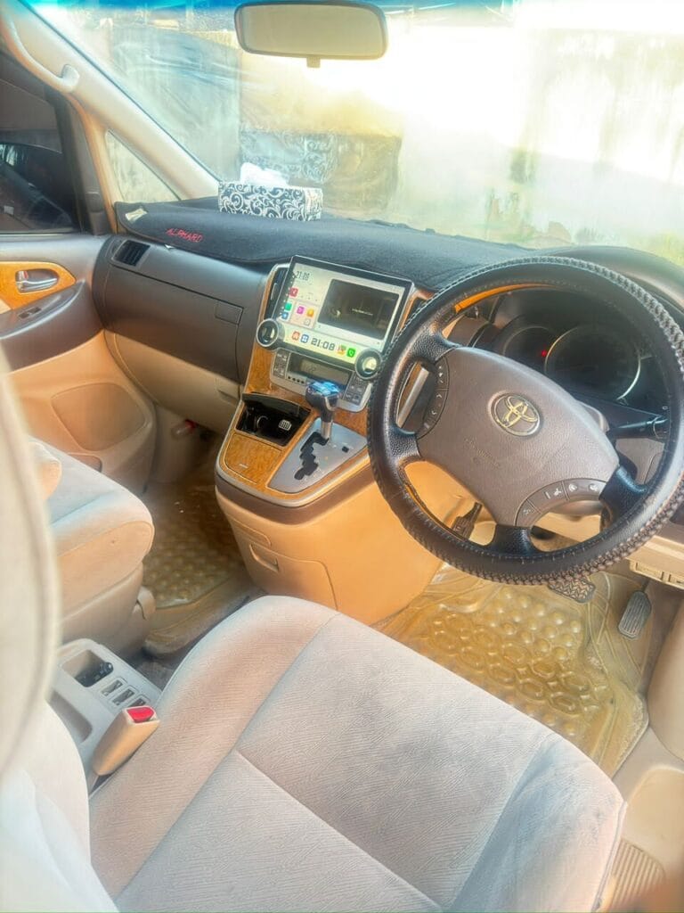 Price Of Toyota Alphard 2005 for Sale in Tanzania