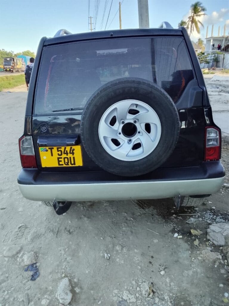 Buy Suzuki Escudo 2000 for Sale in Dar es salaam