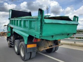 Bei Ya Mitsubishi Fuso 2000 Sokoni Dar es salaam Tanzania