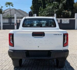 Bei ya Toyota Hilux 2026 Sokoni Dar es salaam Tanzania