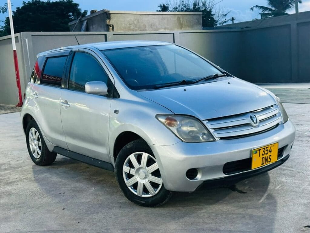 Buy Toyota IST 2004 for Sale in Dar es salaam