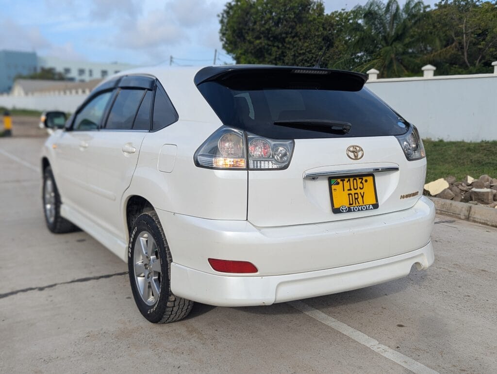 For Sale Toyota Harrier 2005 in Dar es salaam