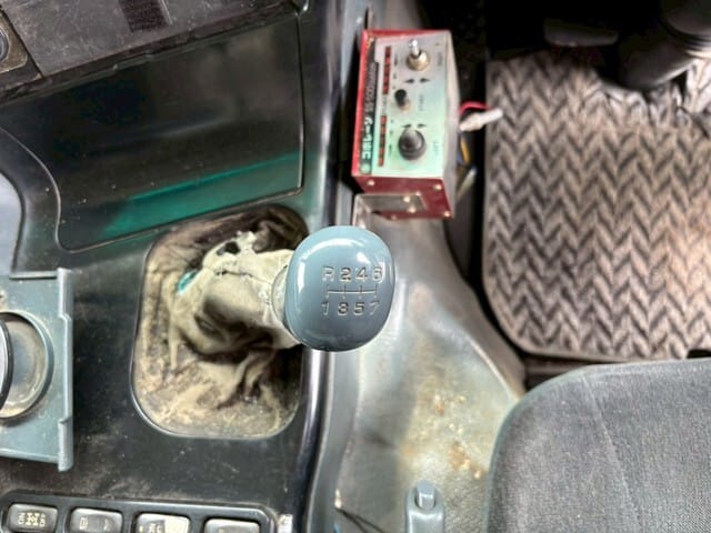 Bei ya Mitsubishi Fuso 1998 Sokoni Dar es salaam Tanzania