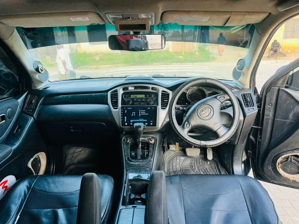 Magari Sokoni Toyota Kluger ya Bei Poa 2008