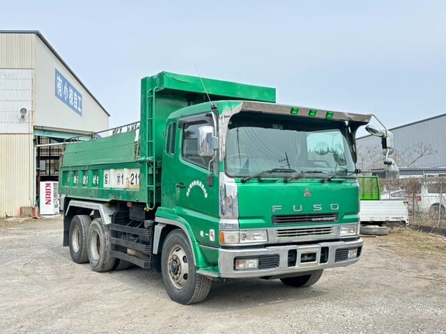 Magari Fuso 1998 lipo Dar es salaam