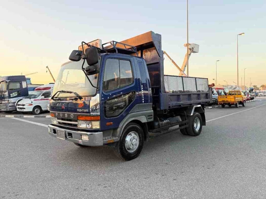 Magari Sokoni Mitsubishi Fuso ya Bei Poa 1995