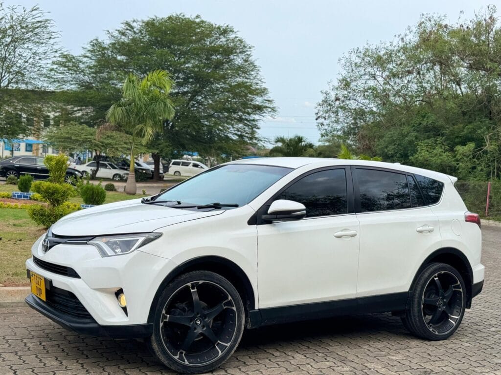 Magari Used Toyota Rav4 2016 Dar es salaam Tanzania