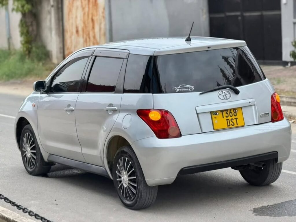 Used Toyota IST 2005 for Sale in Dar es Salaam