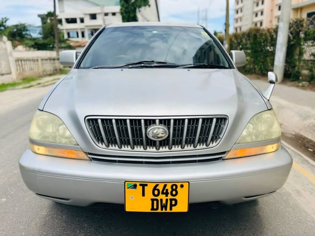 Magari Harrier 2003 lipo Dar es Salaam