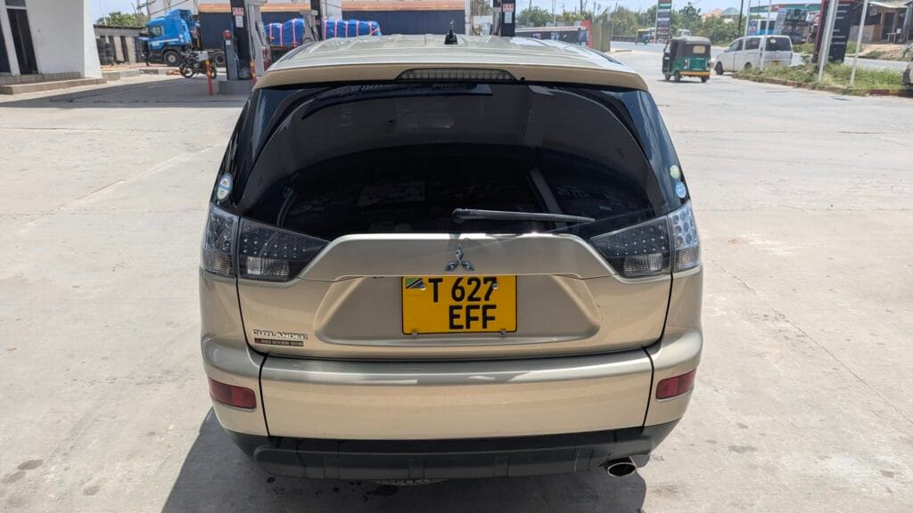 For Sale Mitsubishi Outlander 2007 in Dar es salaam