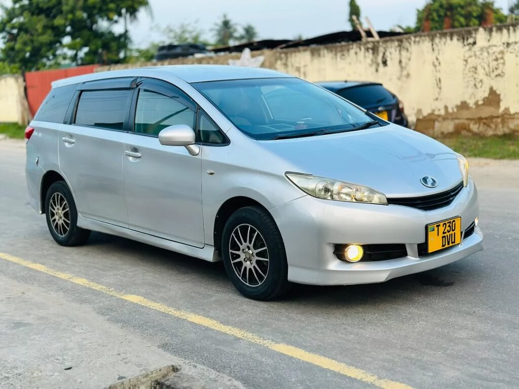 Used Toyota Wish 2011 for Sale in Dar es Salaam