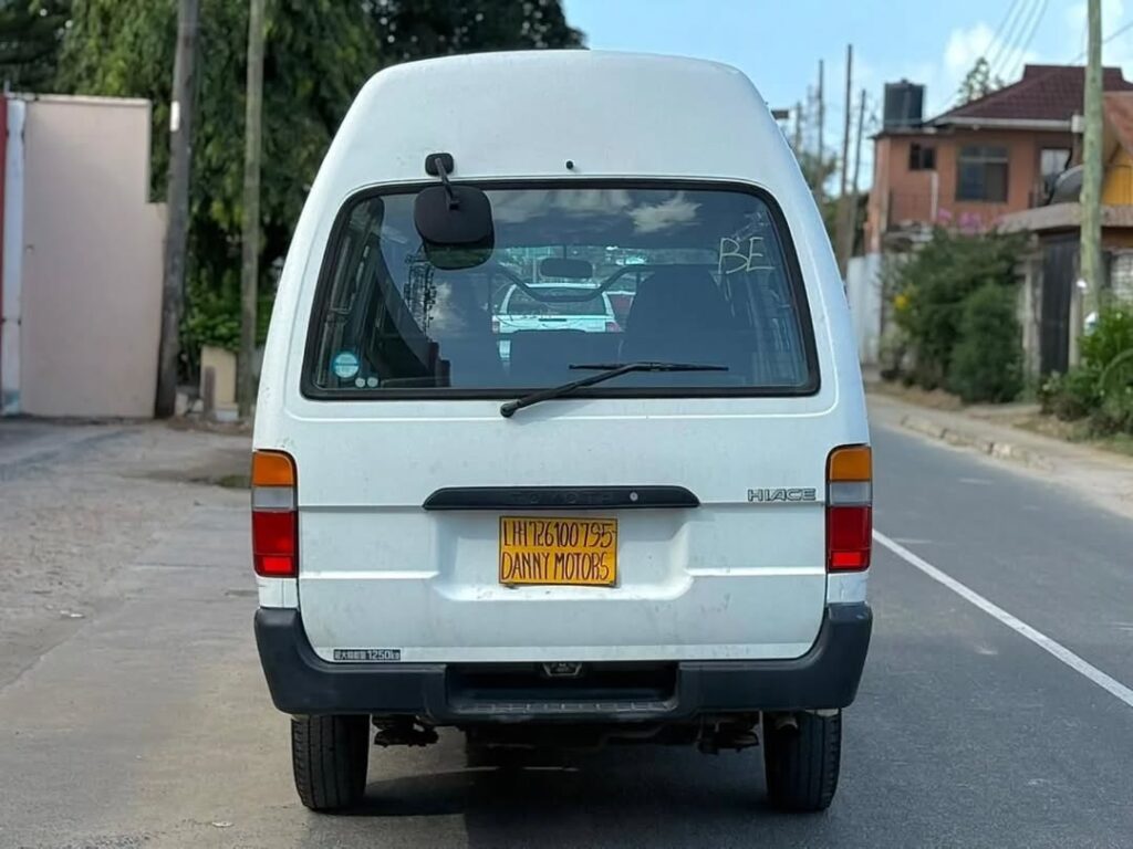 Toyota Hiace 2000 for Sale in Dar es Salaam