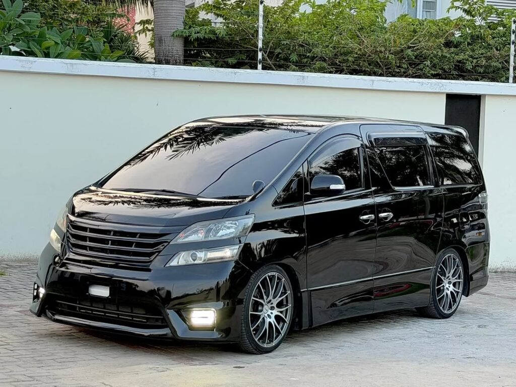 Price Of Toyota Vellfire 2011 for Sale in Tanzania