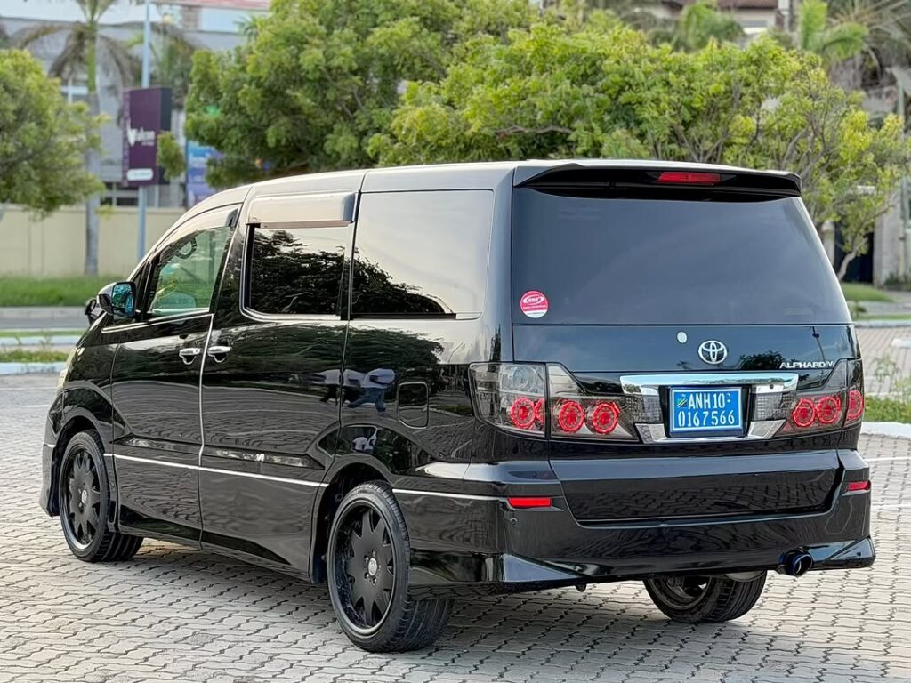 Buy Toyota Alphard 2006 for Sale in Dar es Salaam
