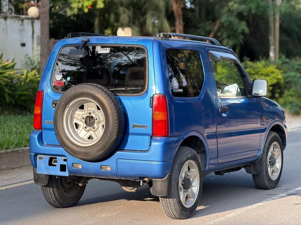 Magari Sokoni Suzuki Jimny ya Bei Poa 2001