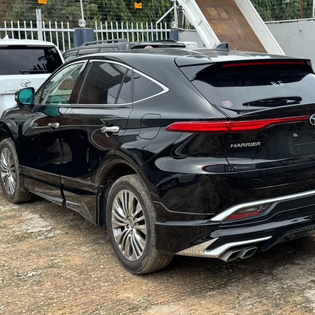Magari Sokoni Toyota Harrier ya Bei Poa 2022