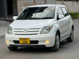 Bei Ya Toyota IST 2004 Sokoni Dar es Salaam Tanzania