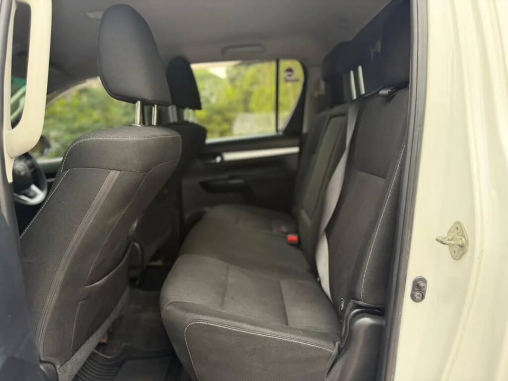 Magari Used Toyota Hilux 2018 Dar es Salaam Tanzania
