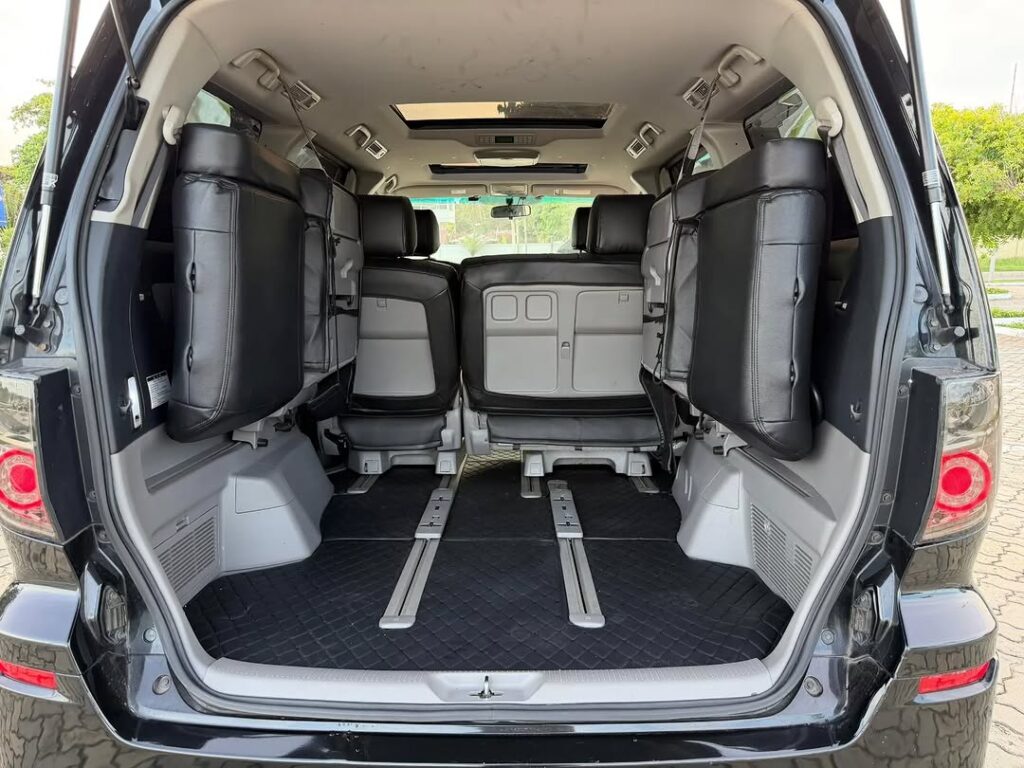 For Sale Toyota Alphard 2006 in Dar es Salaam