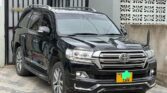 Toyota Land Cruiser V8 2017 Inauzwa Dar es Salaam Tanzania
