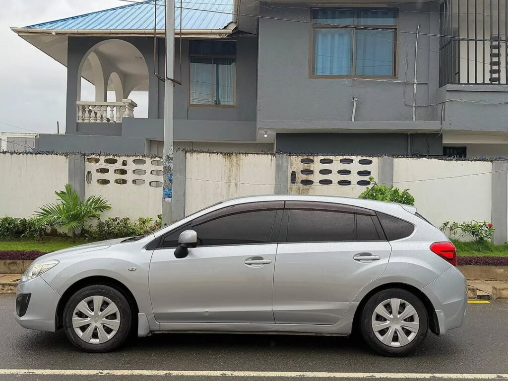 Bei ya Subaru Impreza 2013 Sokoni Dar es Salaam Tanzania