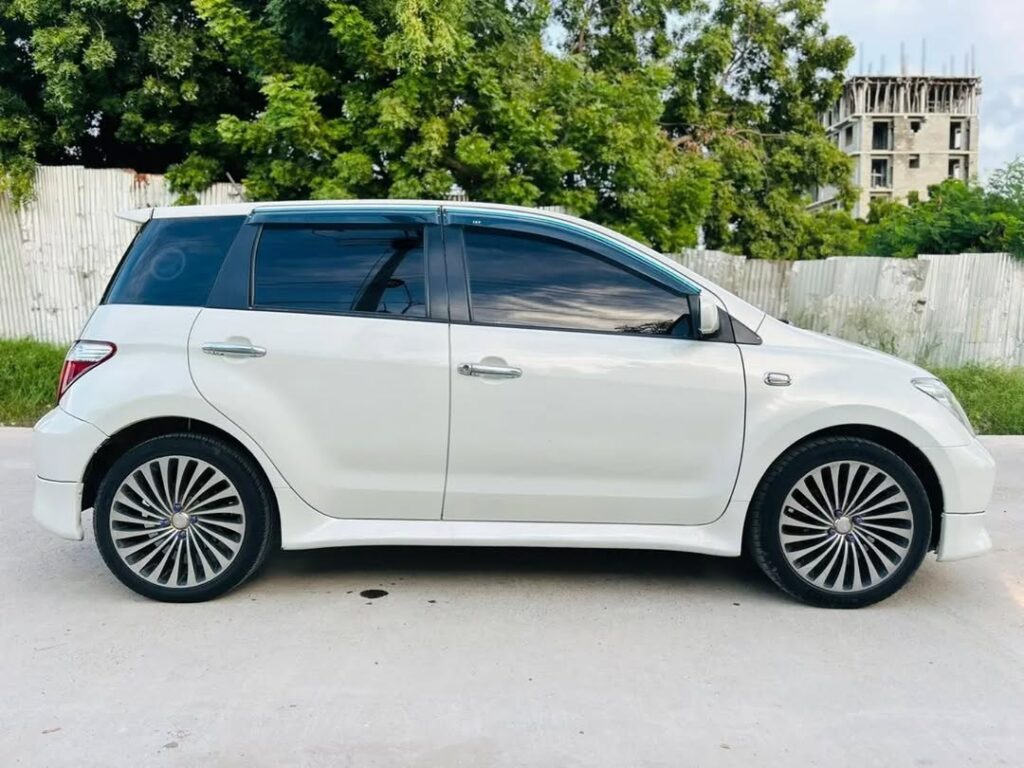 Buy Toyota IST 2006 for Sale in Dar es Salaam