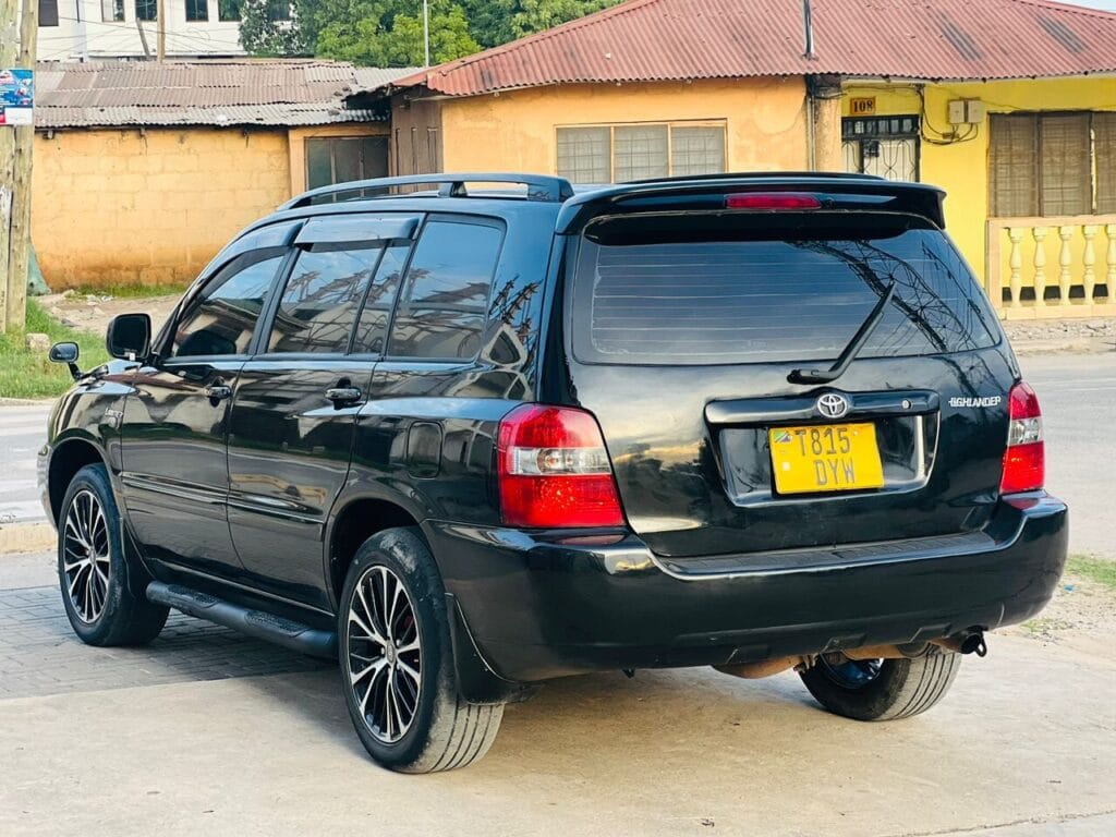 Magari Used Toyota Kluger 2008 Dar es salaam Tanzania