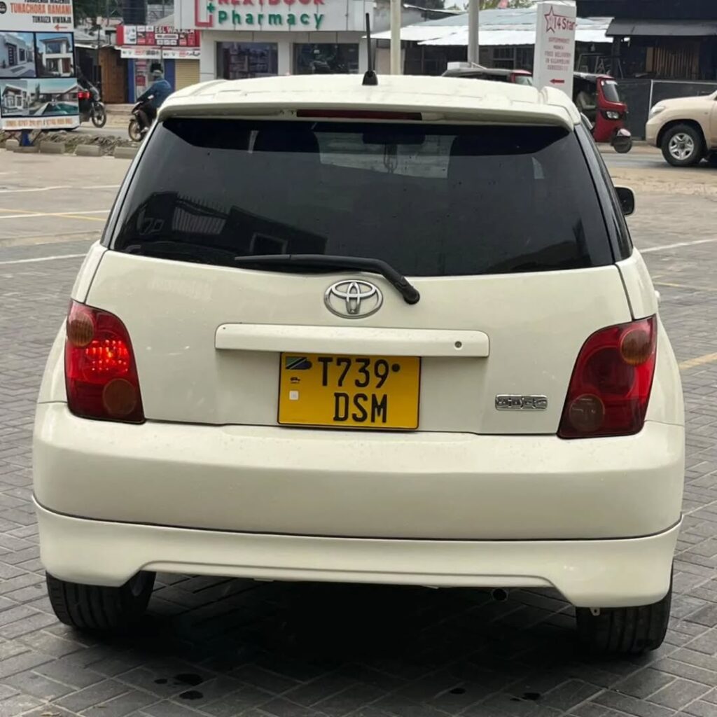 For Sale Toyota IST 2004 in Dar es Salaam