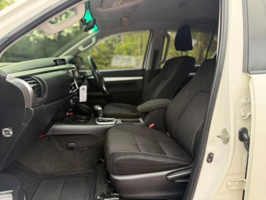 Toyota Hilux 2018 Inauzwa Dar es Salaam Tanzania