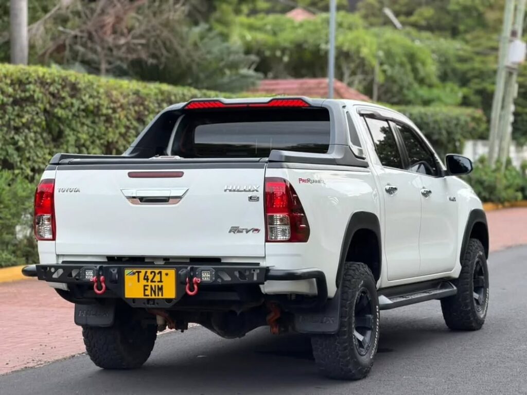 Toyota Hilux 2018 Inauzwa Dar es Salaam Tanzania