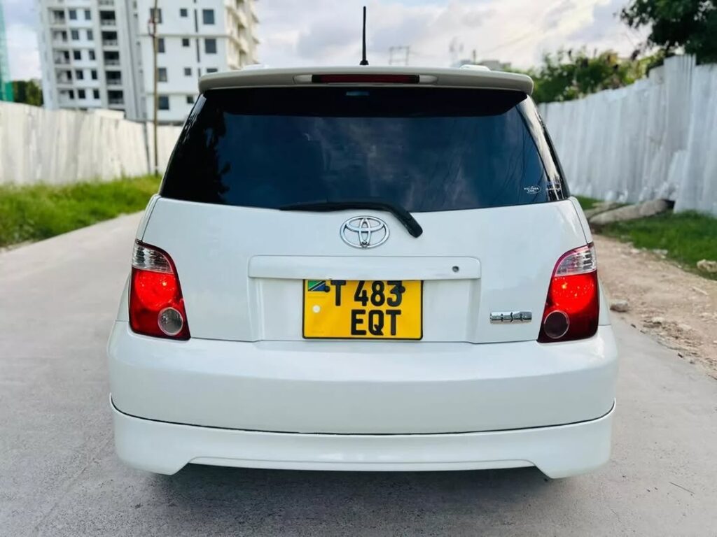 For Sale Toyota IST 2006 in Dar es Salaam