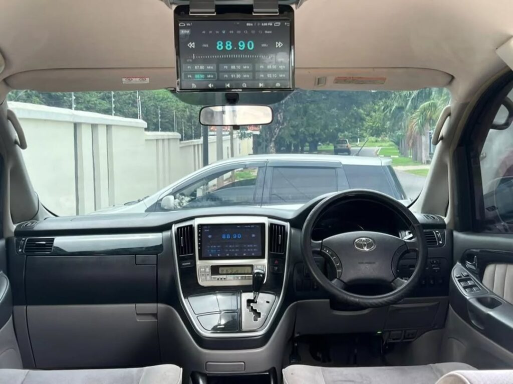Magari Alphard 2007 lipo Dar es Salaam