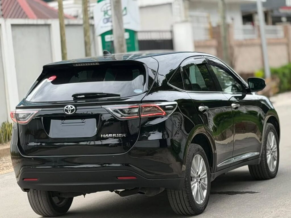 Magari Sokoni Toyota Harrier ya Bei Poa 2015